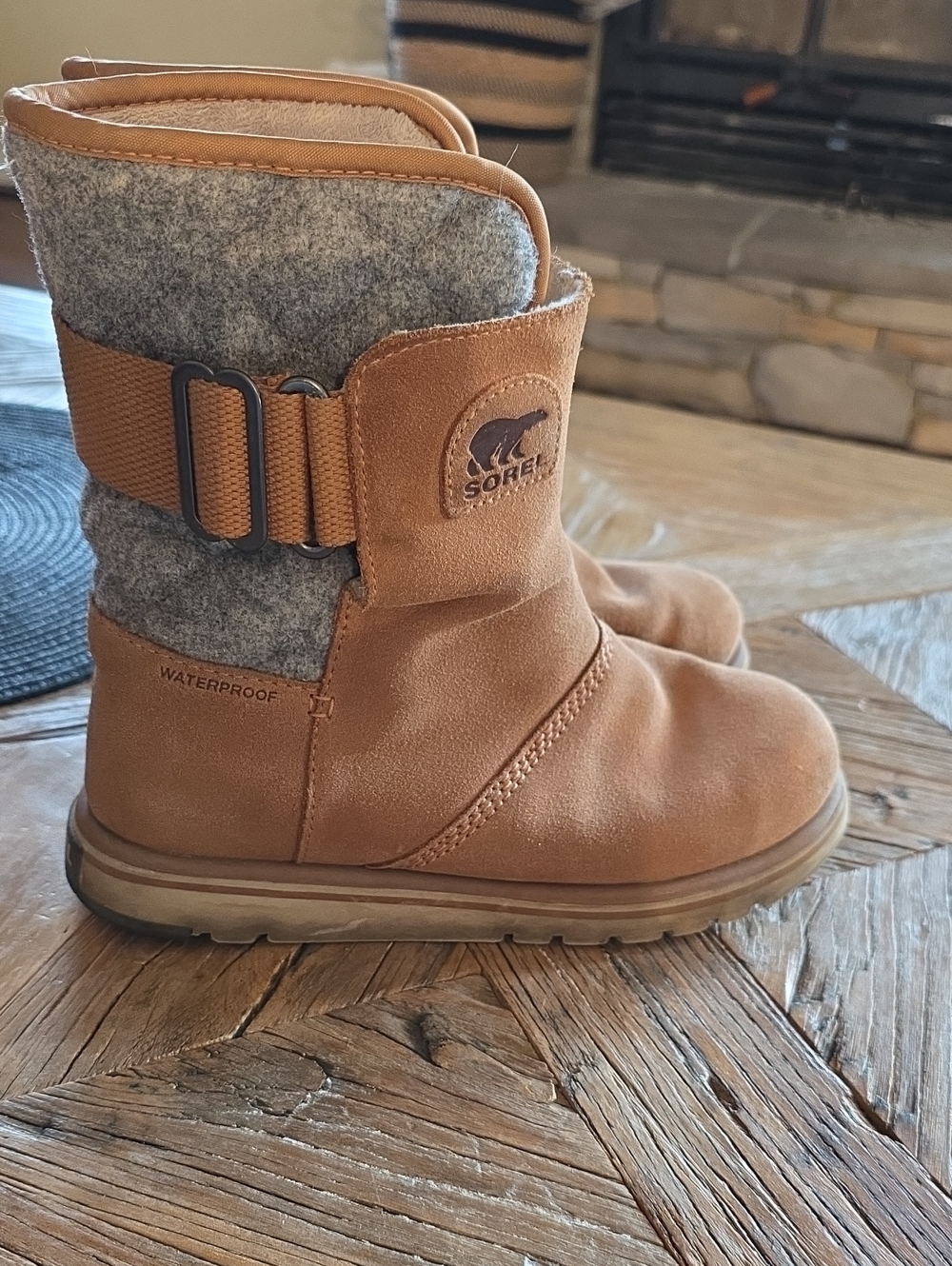 SOREL suede winter snow boots 7.5